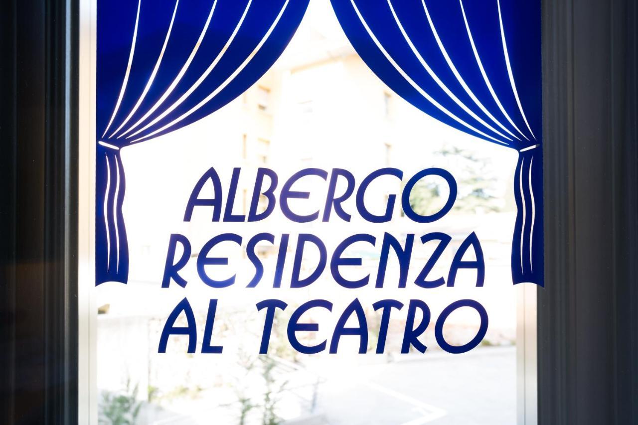 Albergo Residenza Al Teatro 우디네 외부 사진